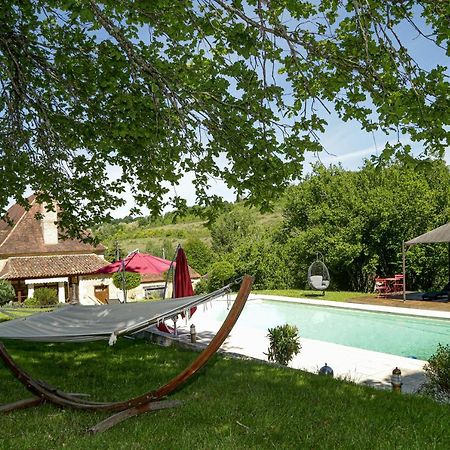 Domaine Du Bourg Salon Bed & Breakfast Екстериор снимка