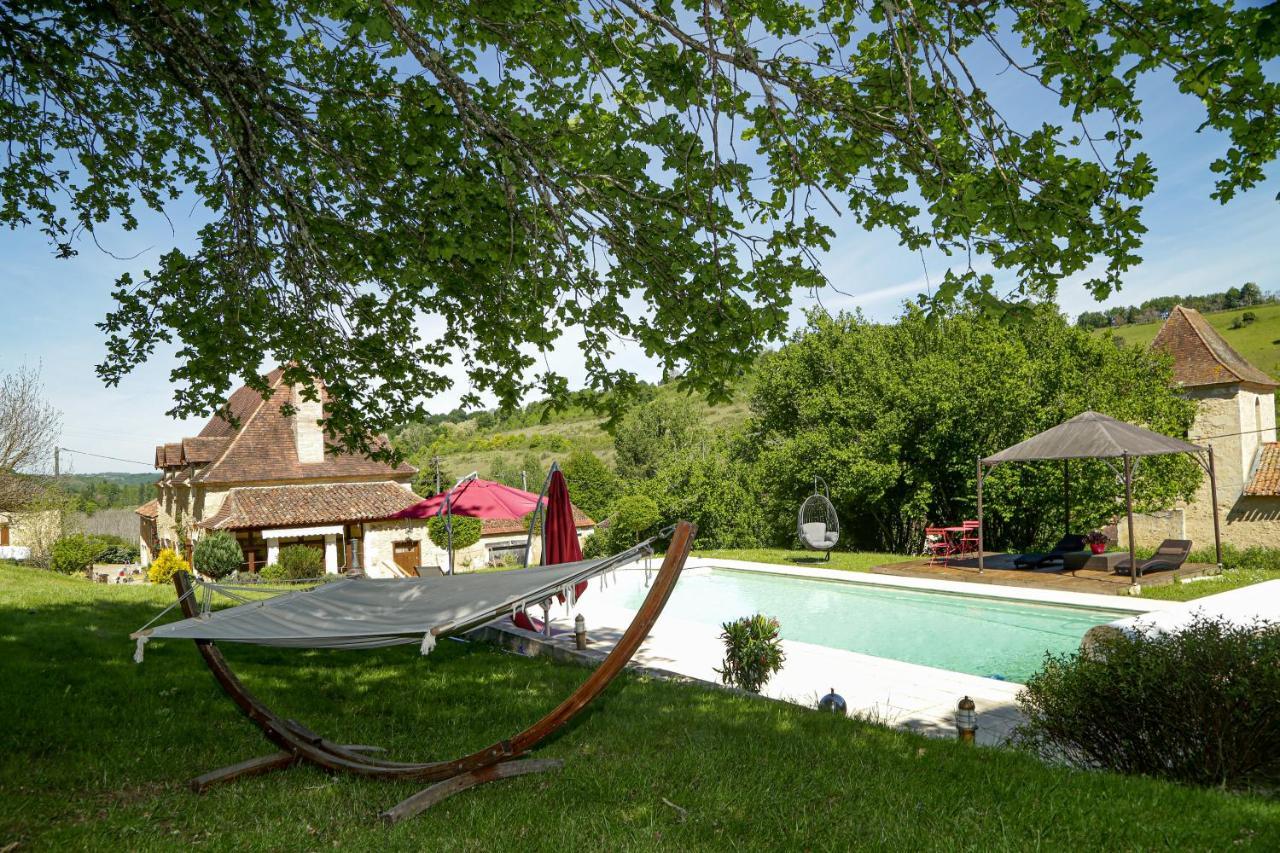Domaine Du Bourg Salon Bed & Breakfast Екстериор снимка