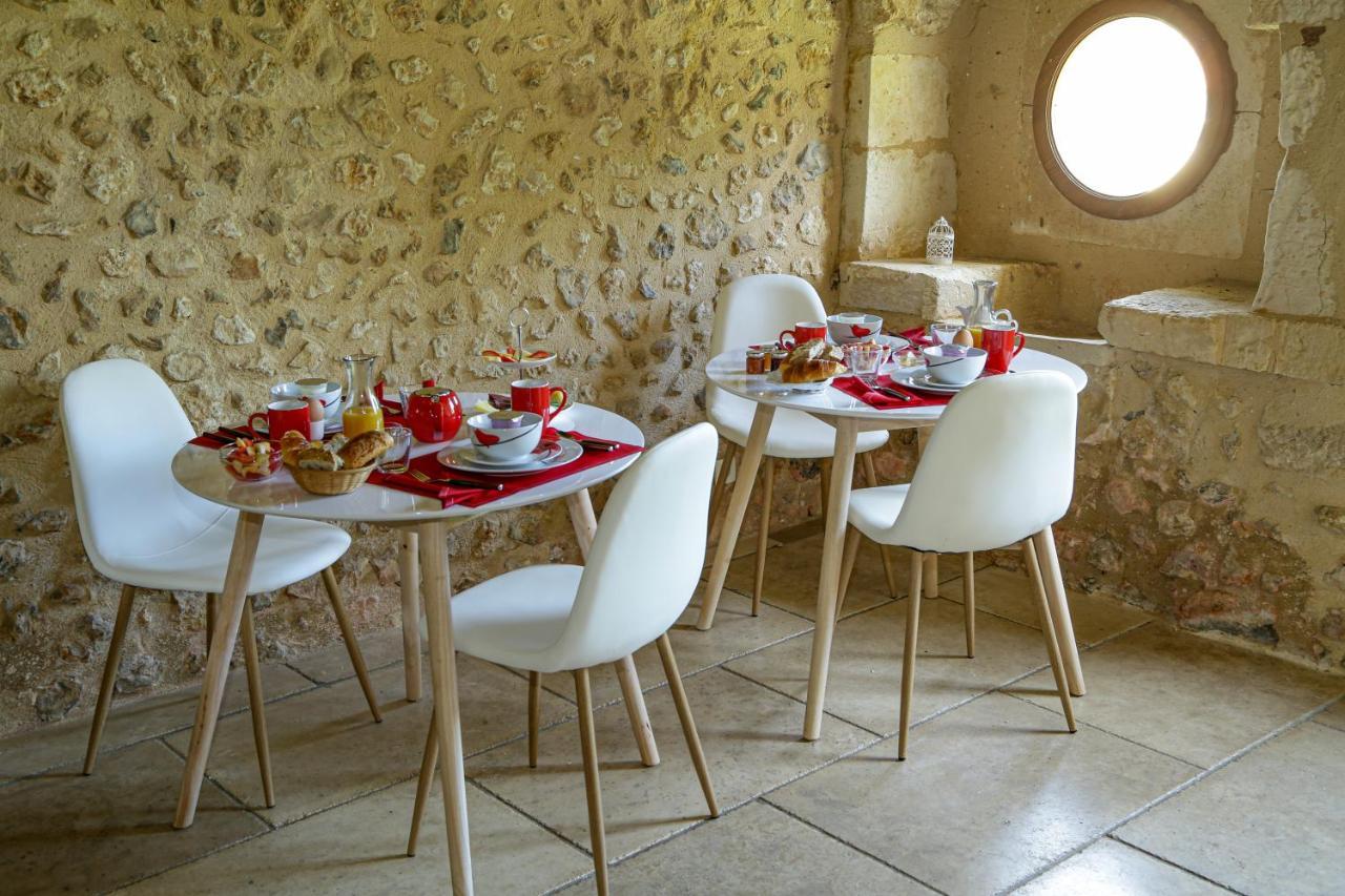 Domaine Du Bourg Salon Bed & Breakfast Екстериор снимка