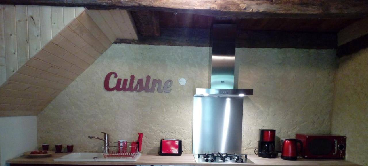Domaine Du Bourg Salon Bed & Breakfast Екстериор снимка